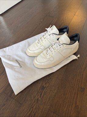 Common Projects Off-White Leather Low-Top Sneakers with Navy Heel